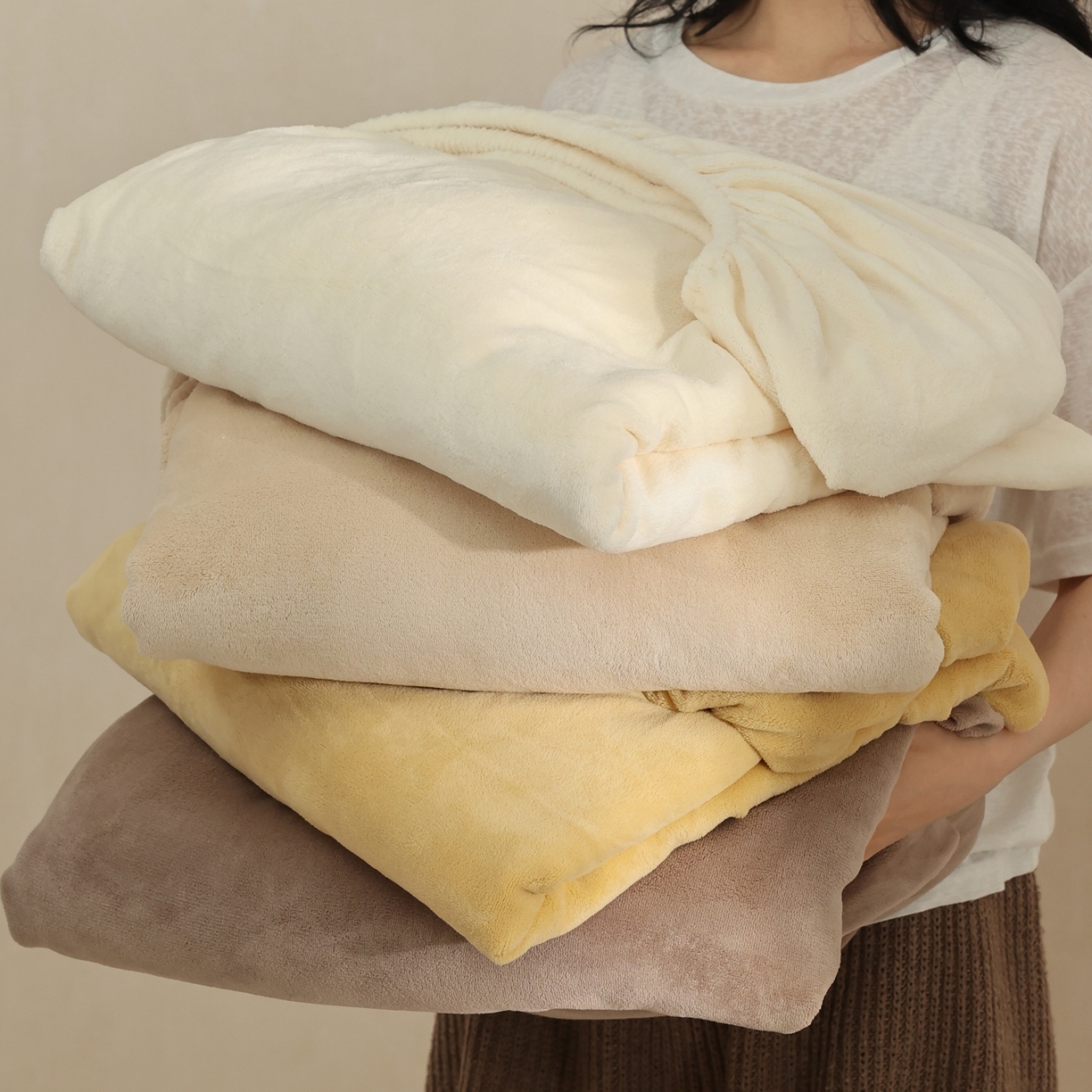 91家纺网 家纺一手货源 找家纺 （总）时光里 2025新款230克纯色双拼牛奶绒单床笠床笠单件