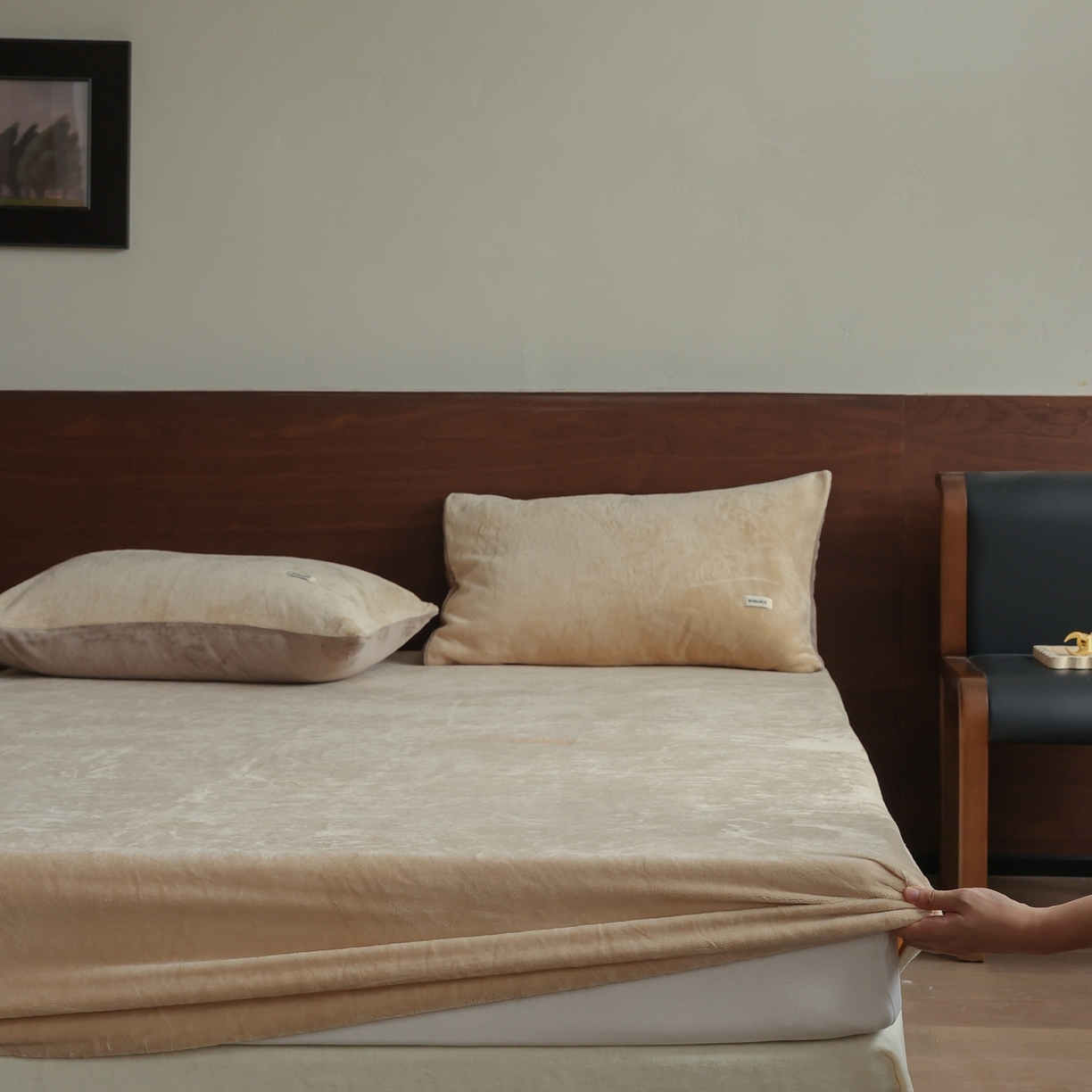 91家纺网 家纺一手货源 找家纺 （总）时光里 2025新款230克纯色双拼牛奶绒单床笠床笠单件