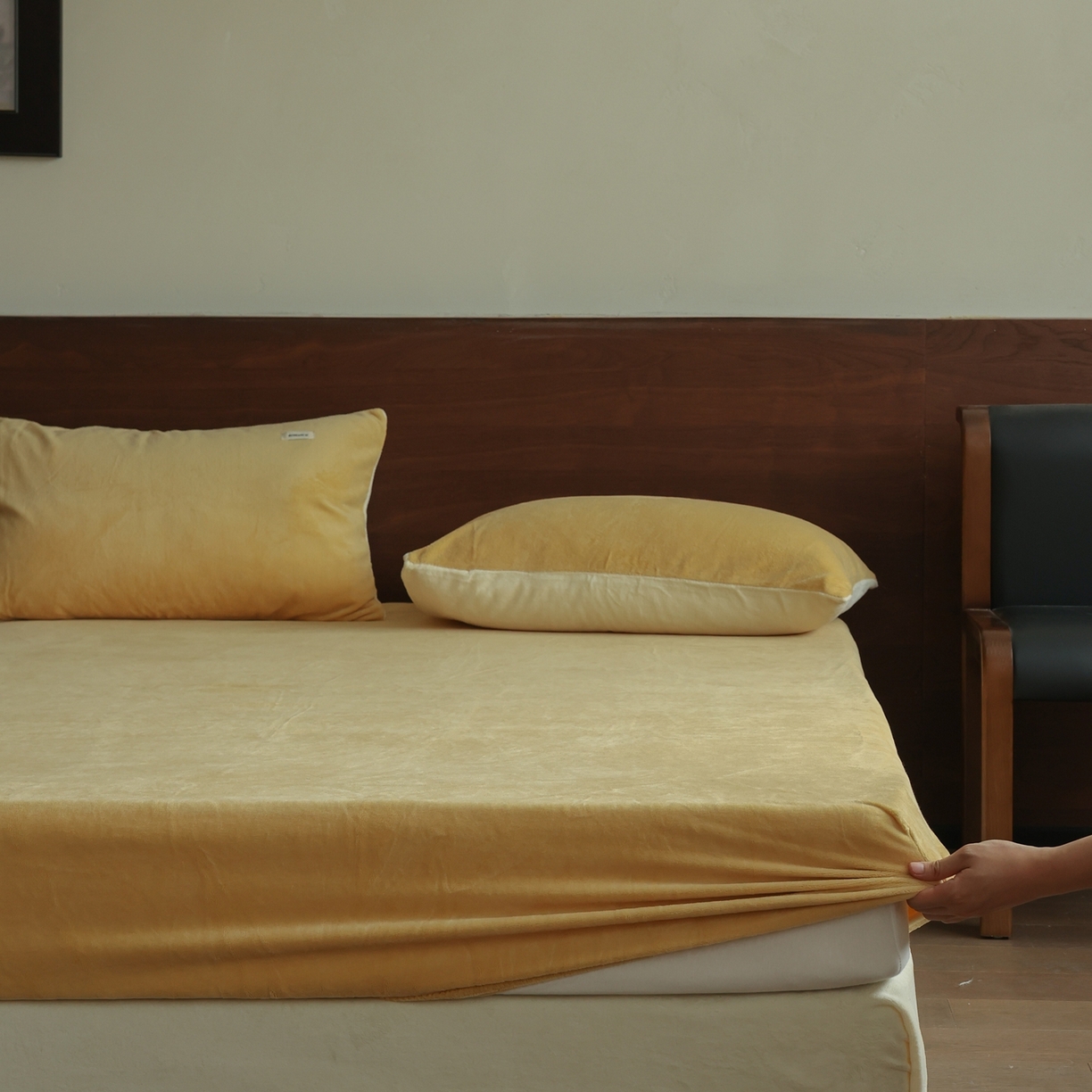 91家纺网 家纺一手货源 找家纺 （总）时光里 2025新款230克纯色双拼牛奶绒单床笠床笠单件