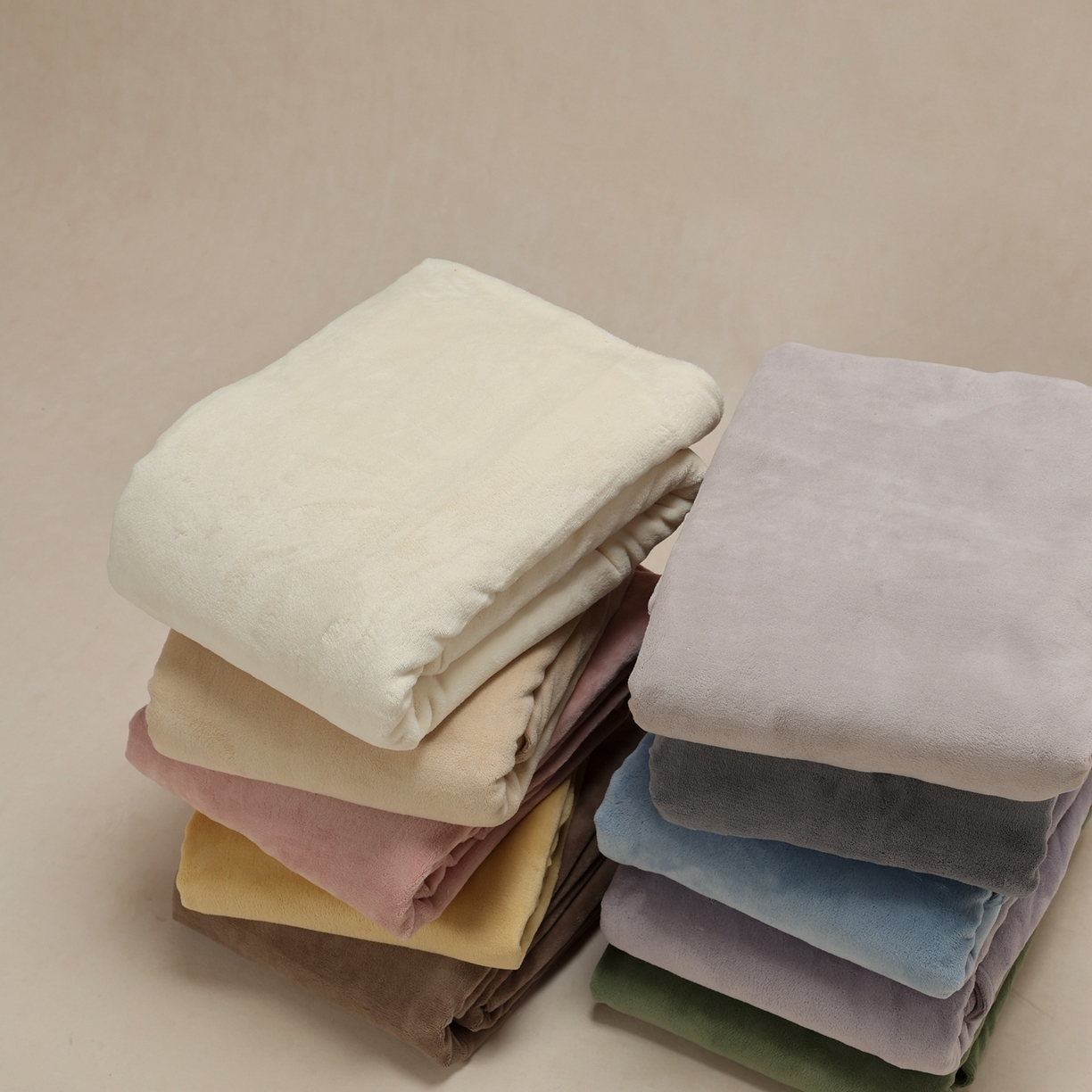 91家纺网 家纺一手货源 找家纺 （总）时光里 2025新款230克纯色双拼牛奶绒单床单床单单件