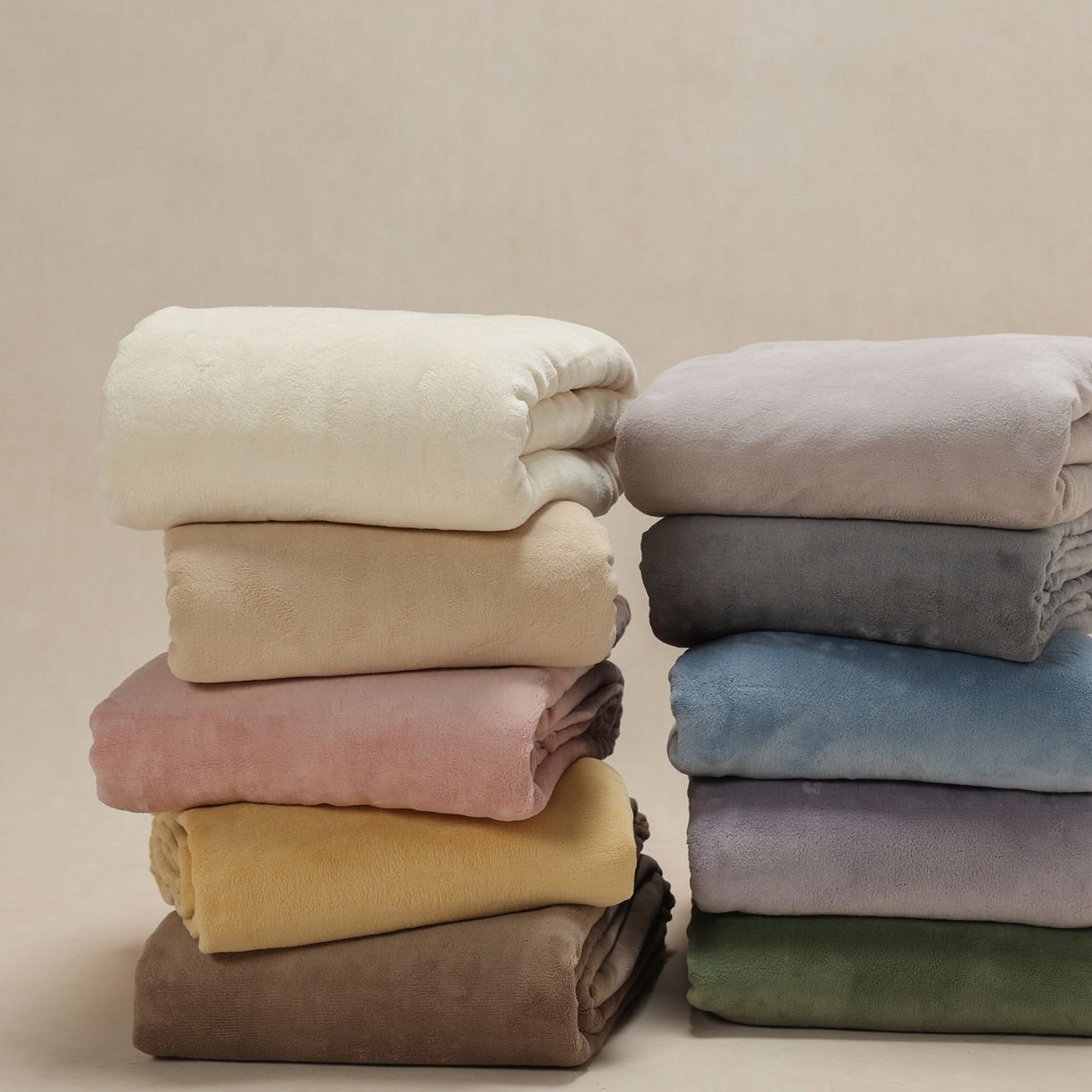 91家纺网 家纺一手货源 找家纺 （总）时光里 2025新款230克纯色双拼牛奶绒单床单床单单件