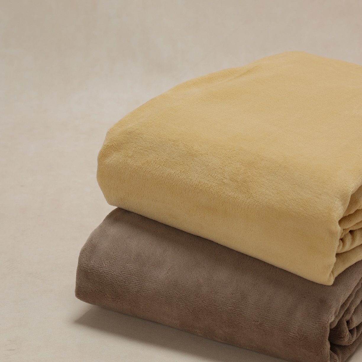 91家纺网 家纺一手货源 找家纺 （总）时光里 2025新款230克纯色双拼牛奶绒单床单床单单件