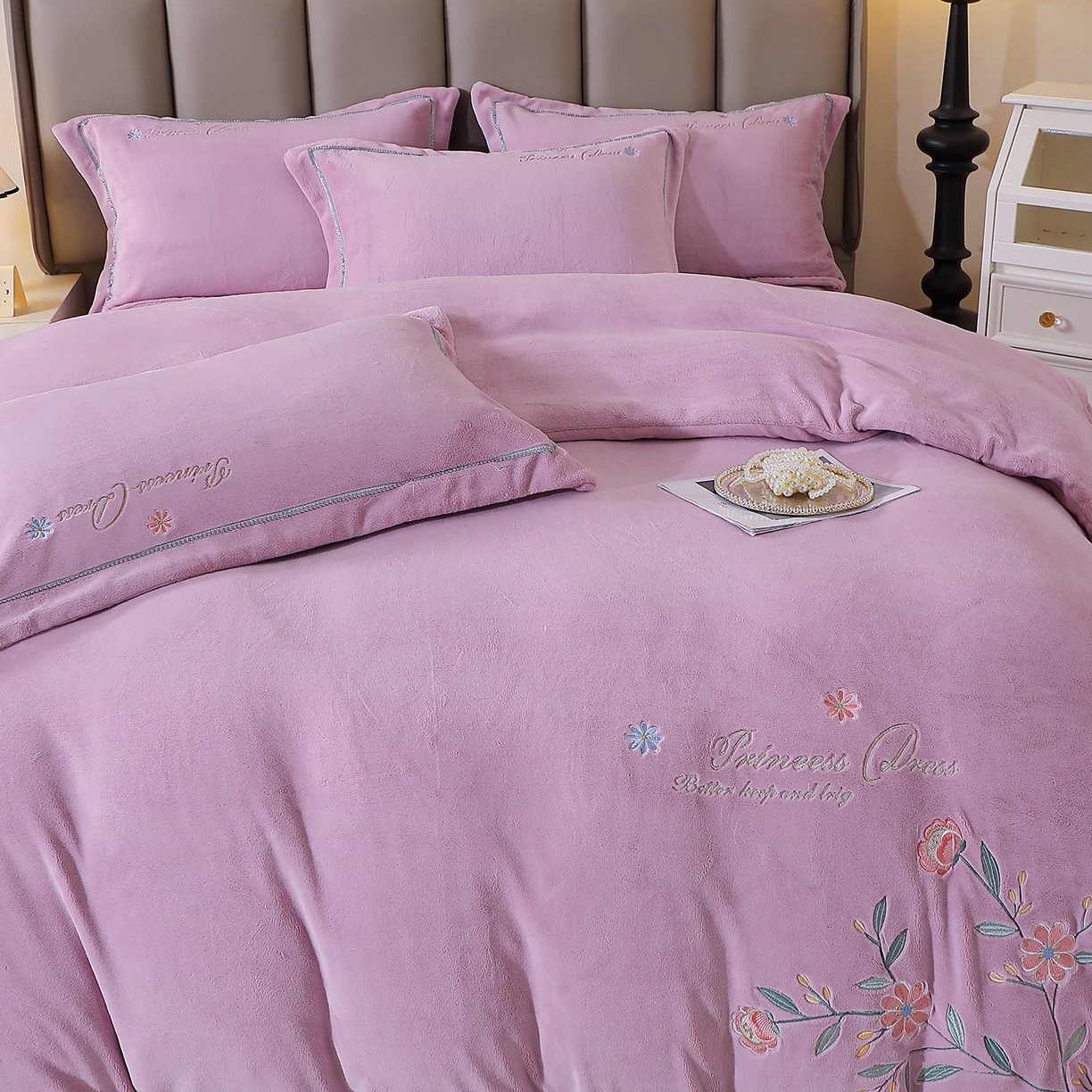 91家纺网 家纺一手货源 找家纺 （总）棠薇家纺 2025新款秋冬太阳绒牛奶绒四件套珊瑚绒床上绒四件套冬季加绒法兰绒