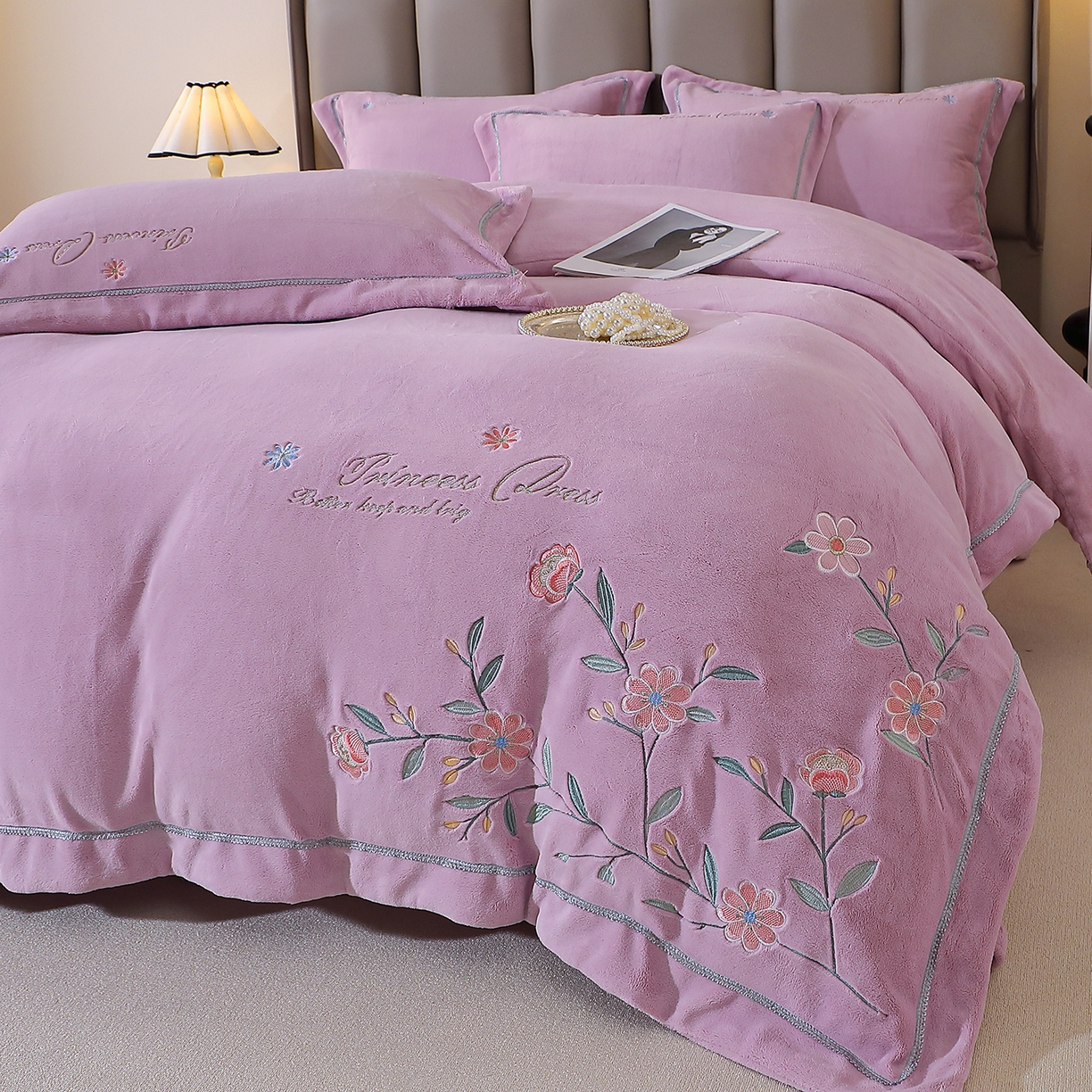 91家纺网 家纺一手货源 找家纺 （总）棠薇家纺 2025新款秋冬太阳绒牛奶绒四件套珊瑚绒床上绒四件套冬季加绒法兰绒