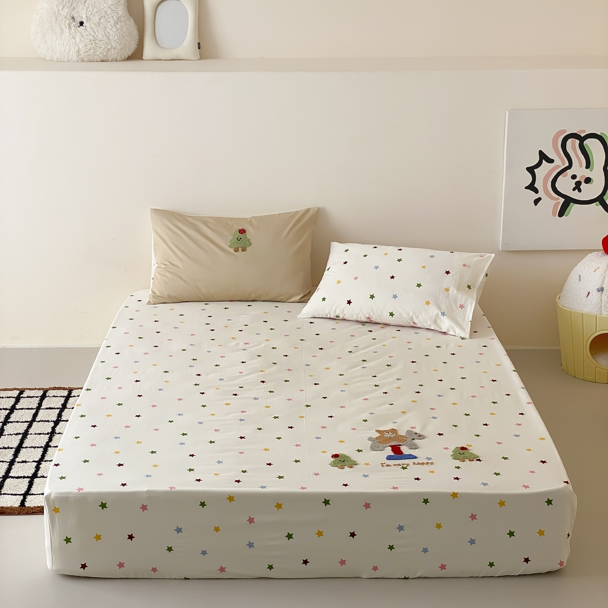 91家纺网 家纺一手货源 找家纺 （总）时光里 2025新款100S卡通风贡缎毛巾绣单床笠