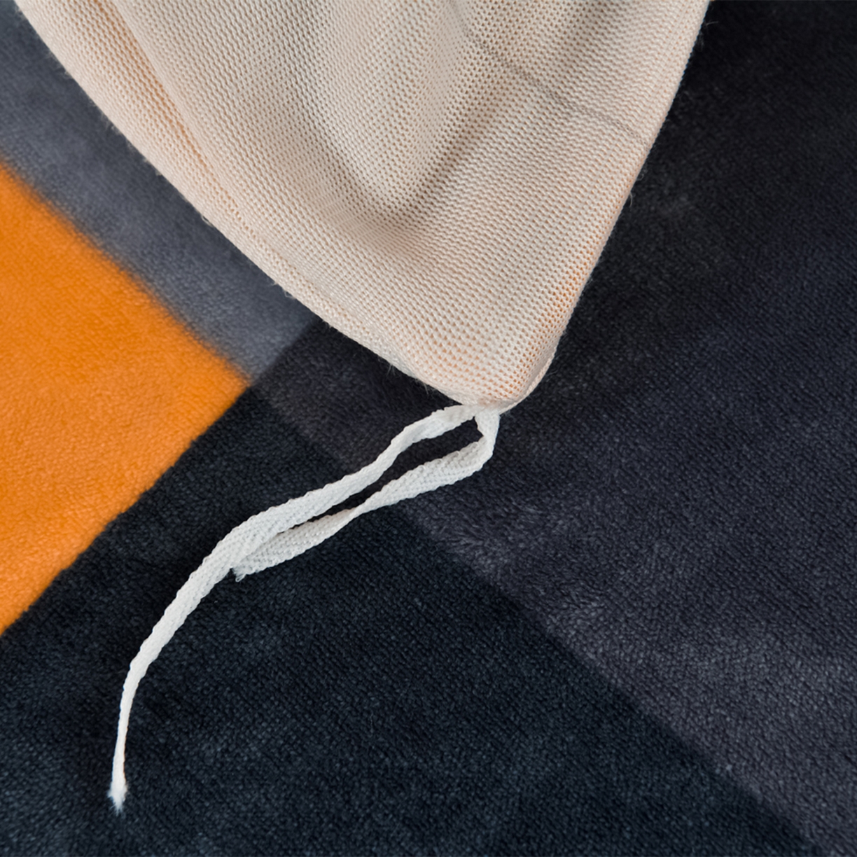 91家纺网 家纺一手货源 找家纺 居尚家纺 2025新款牛奶绒学生三件套床褥套床笠三件套 绅士格