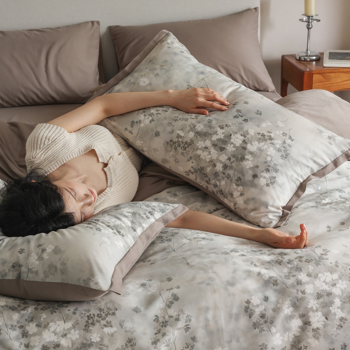 91家纺网 家纺一手货源 找家纺 时光里 2025新款40S全棉纯棉小清新数码印花磨毛四件套 南枝