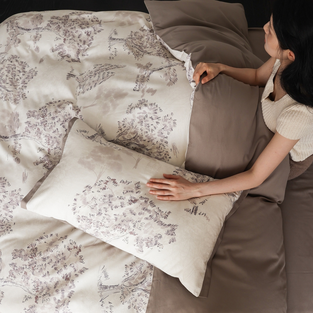 91家纺网 家纺一手货源 找家纺 时光里 2025新款40S全棉纯棉小清新数码印花磨毛四件套 夕雾