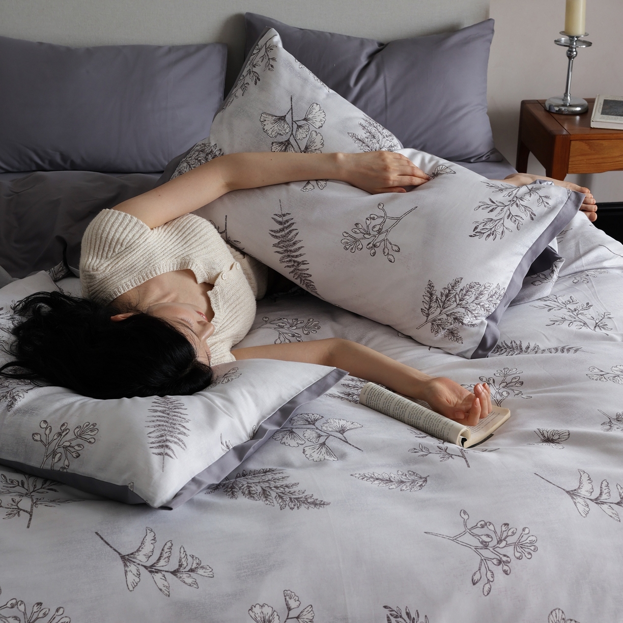 91家纺网 家纺一手货源 找家纺 时光里 2025新款40S全棉纯棉小清新数码印花磨毛四件套 青棠