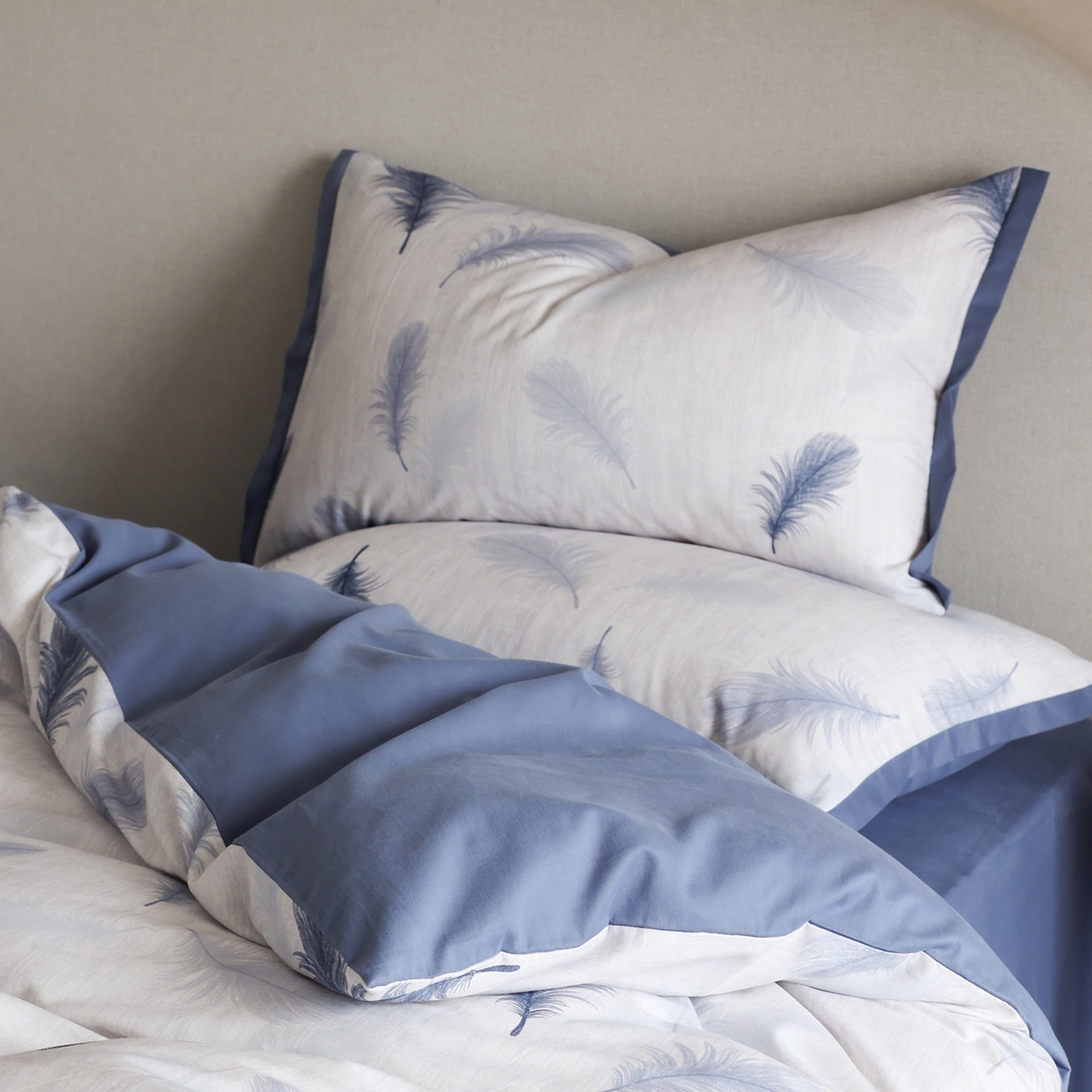 91家纺网 家纺一手货源 找家纺 时光里 2025新款40S全棉纯棉小清新数码印花磨毛四件套 羽毛