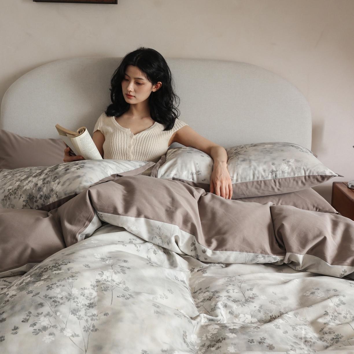 91家纺网 家纺一手货源 找家纺 时光里 2025新款40S全棉纯棉小清新数码印花磨毛四件套 南枝