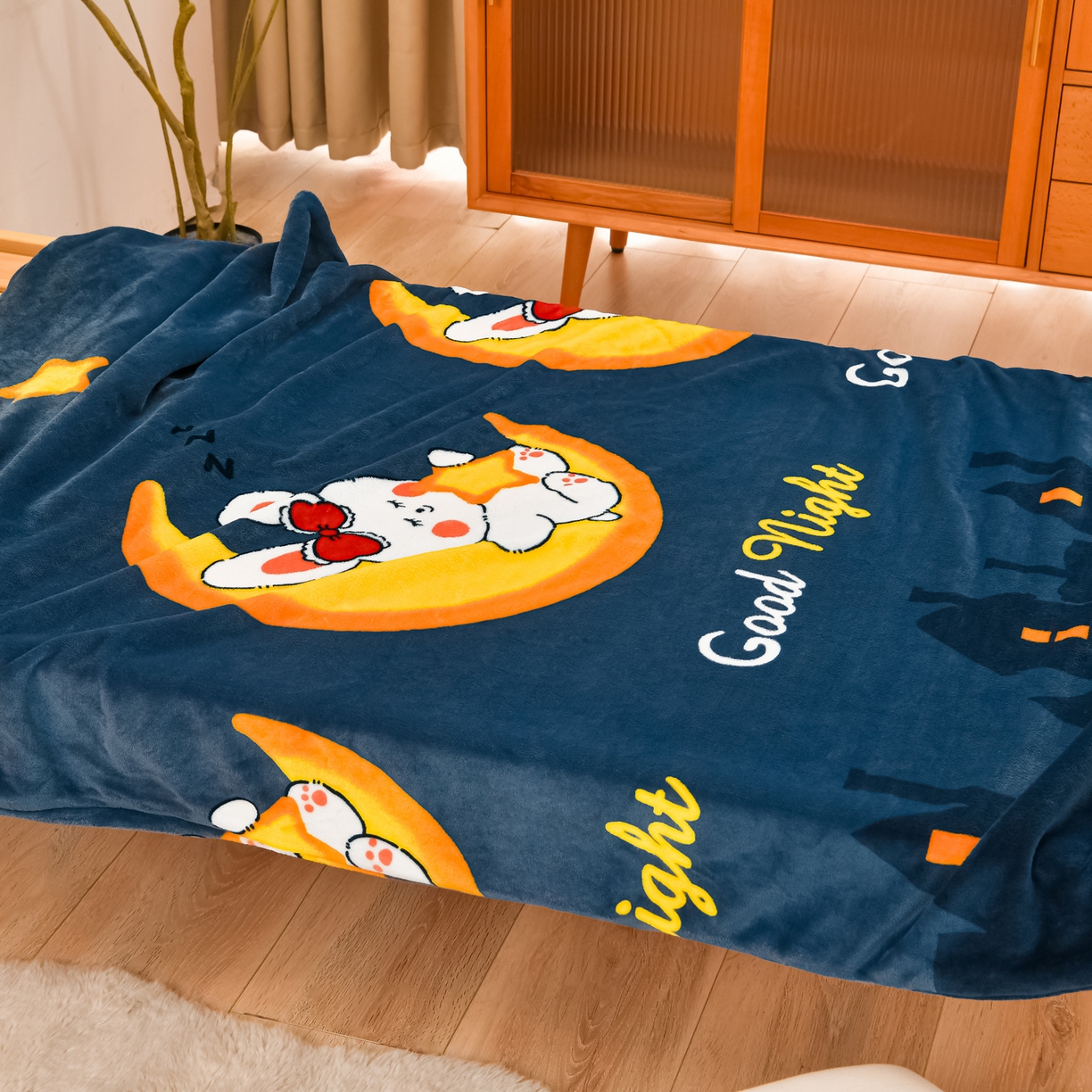 91家纺网 家纺一手货源 找家纺 居尚家纺 2025新款牛奶绒学生三件套床褥套床笠三件套 晚安