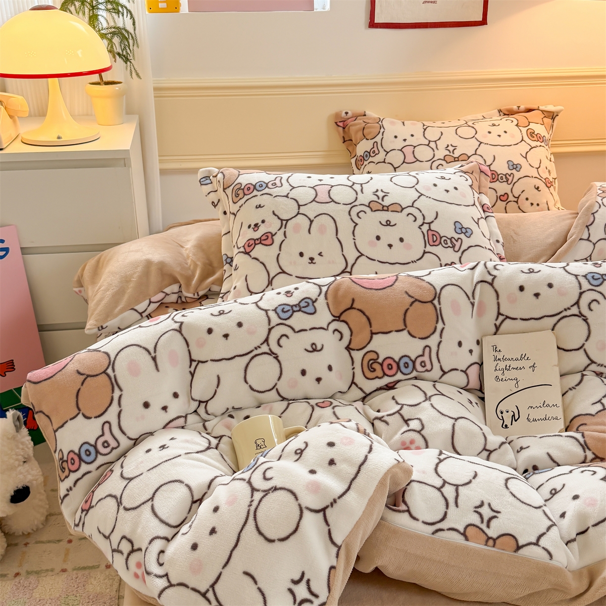 91家纺网 家纺一手货源 找家纺 （总）艾特你 2025新款小清新高克重加厚牛奶绒印花四件套--风格二小窝图