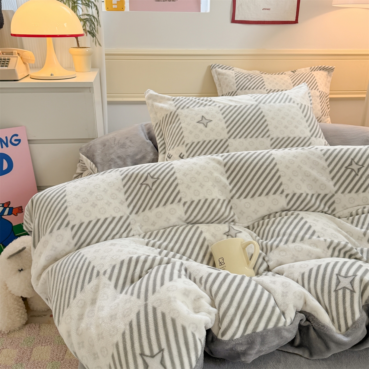 艾特你 2025新款小清新高克重加厚牛奶绒印花四件套--风格二小窝图 竹笙