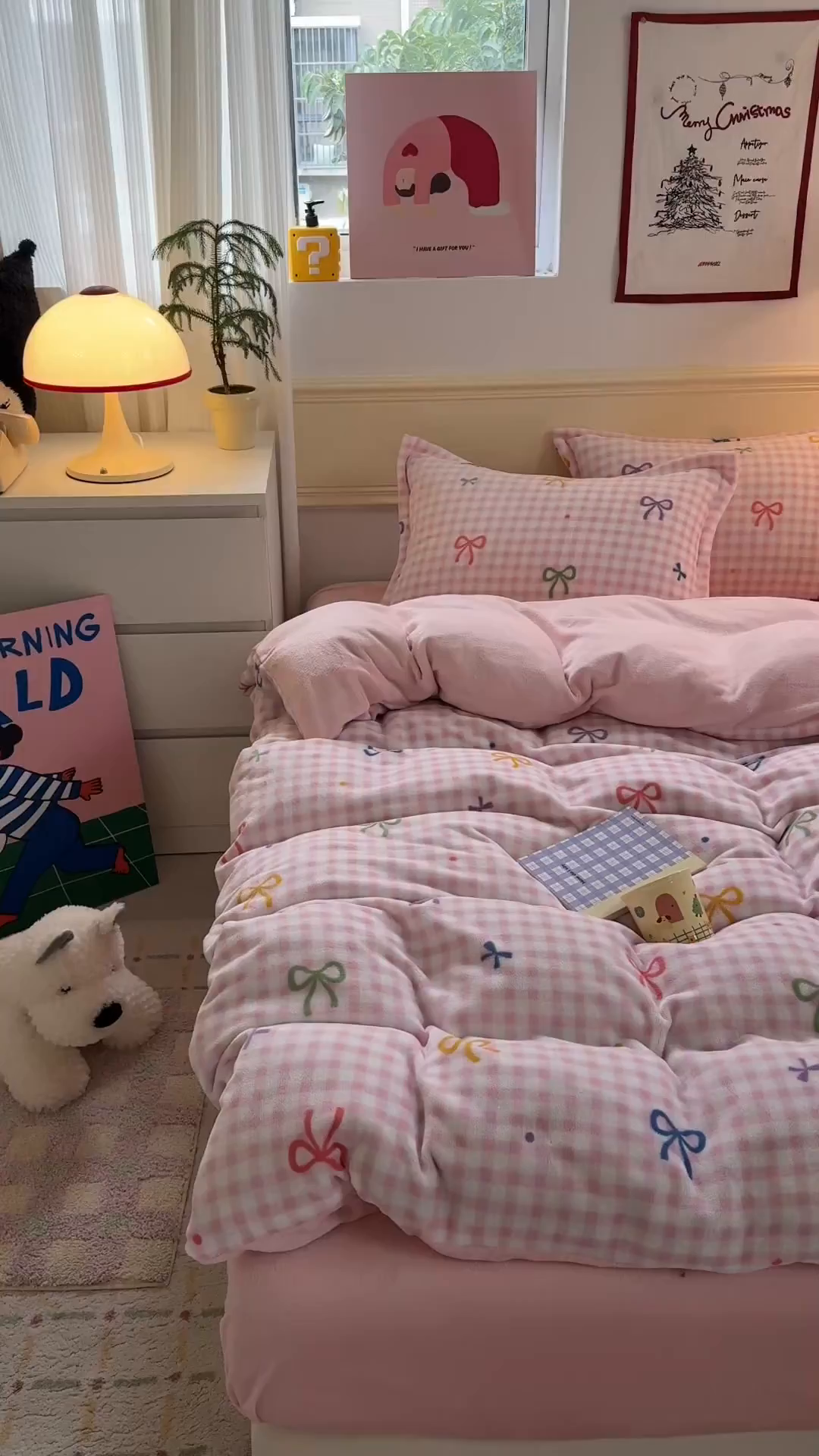 91家纺网 家纺一手货源 找家纺 艾特你 2025新款小清新高克重加厚牛奶绒印花四件套--风格二小窝图 彩色物语红