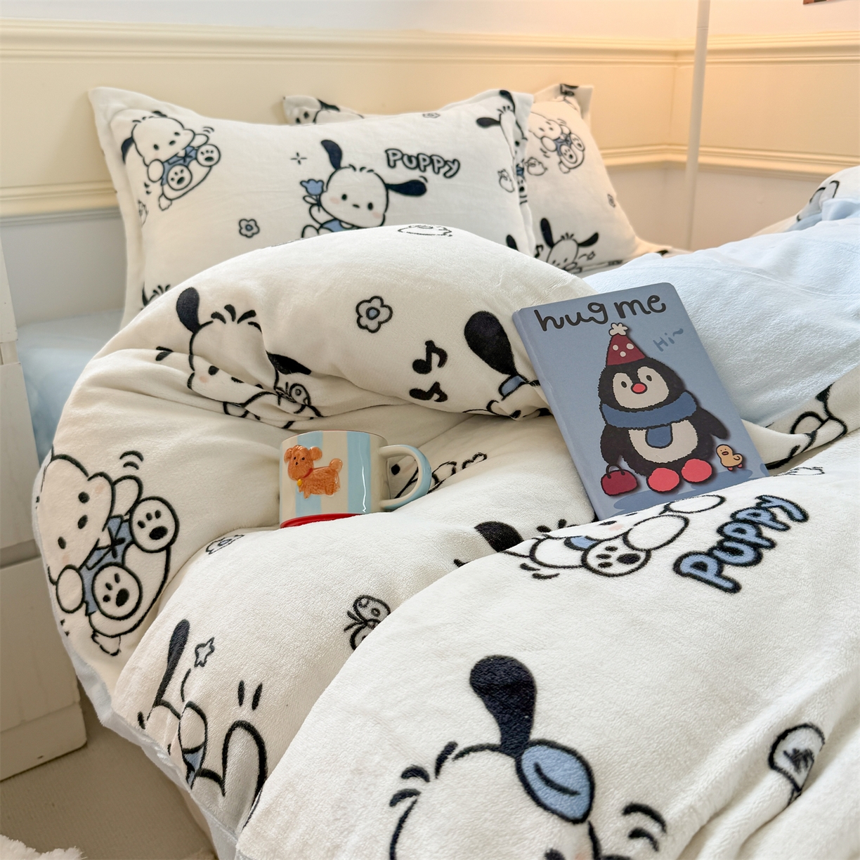 91家纺网 家纺一手货源 找家纺 艾特你 2025新款小清新高克重加厚牛奶绒印花四件套--风格二小窝图 大耳狗