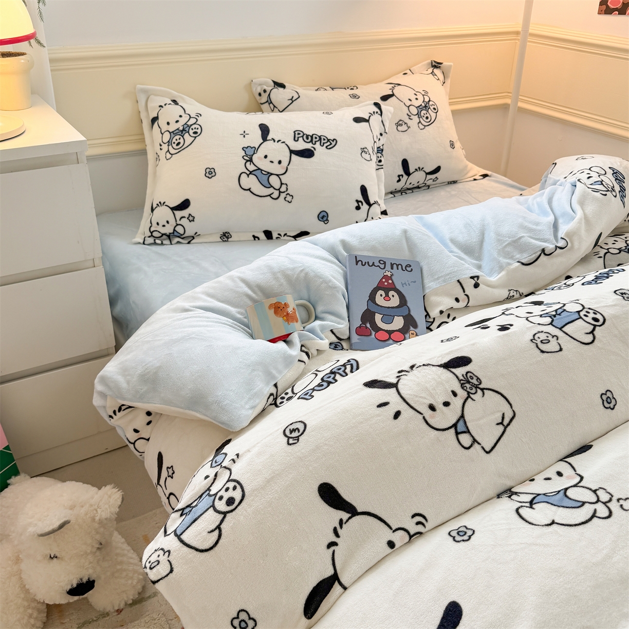 91家纺网 家纺一手货源 找家纺 艾特你 2025新款小清新高克重加厚牛奶绒印花四件套--风格二小窝图 大耳狗