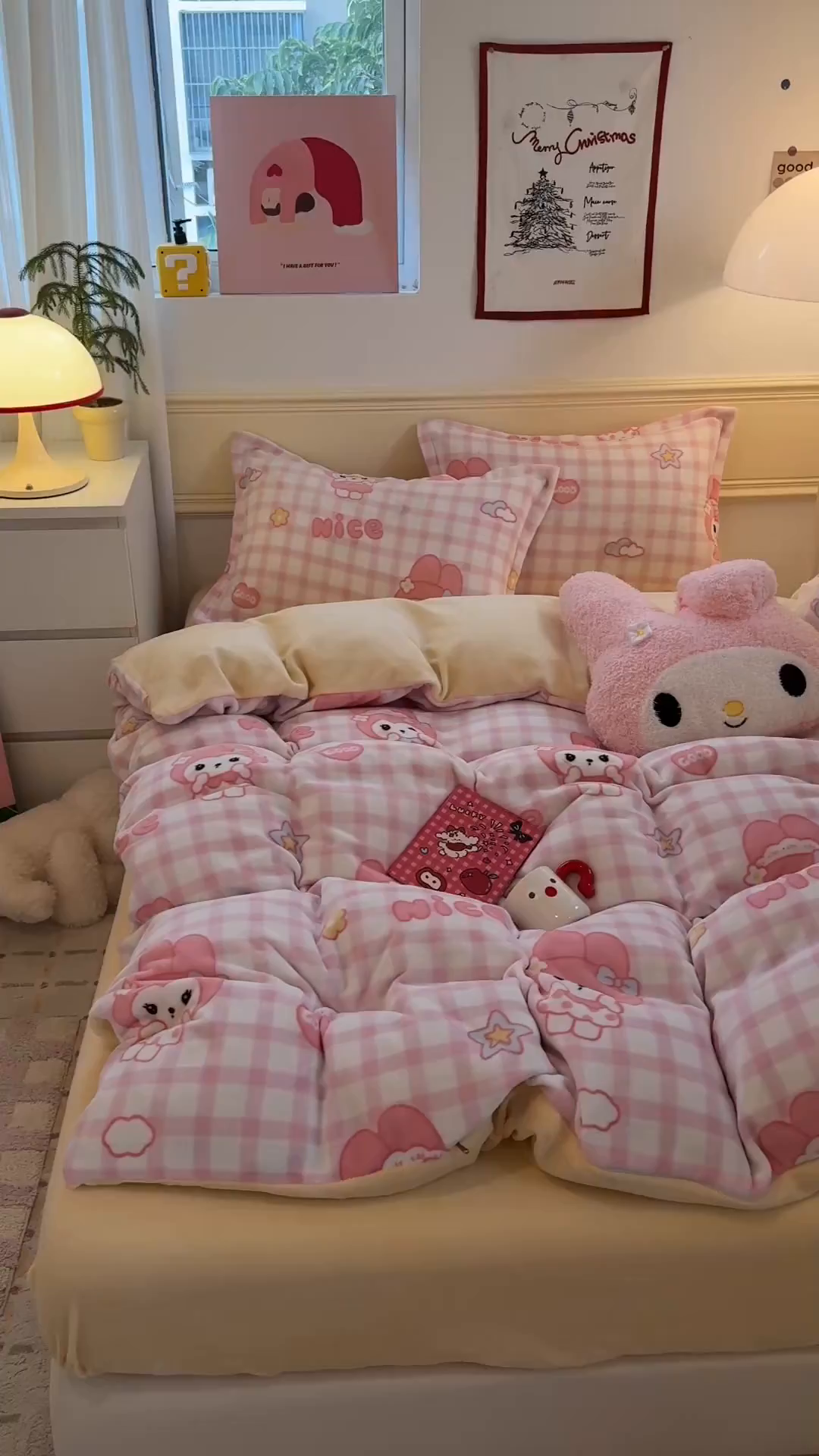 91家纺网 家纺一手货源 找家纺 艾特你 2025新款小清新高克重加厚牛奶绒印花四件套--风格二小窝图 格子小美