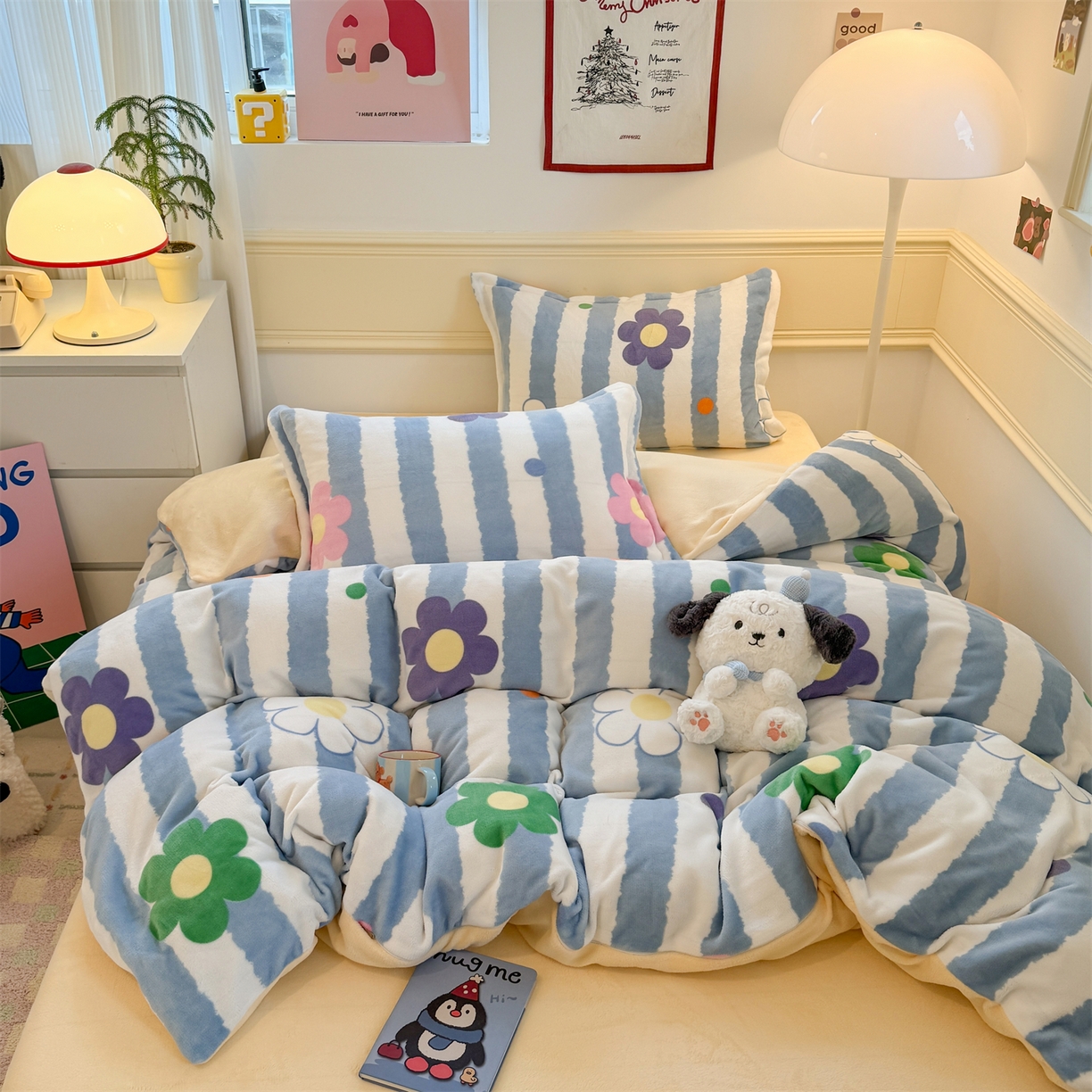 91家纺网 家纺一手货源 找家纺 艾特你 2025新款小清新高克重加厚牛奶绒印花四件套--风格二小窝图 花田初夏