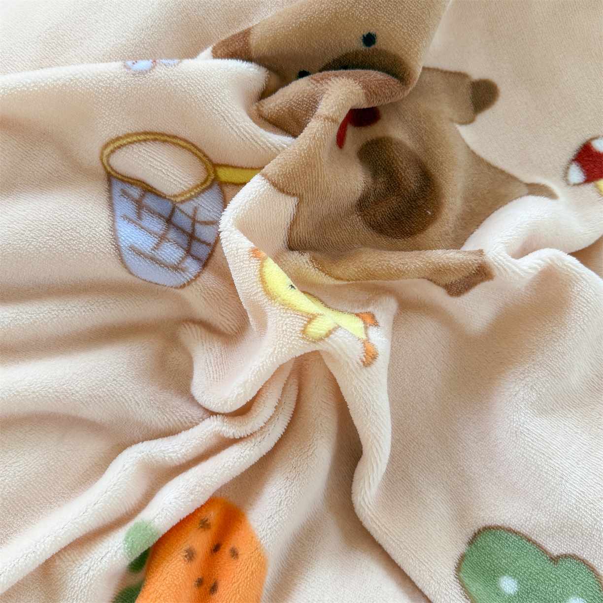 91家纺网 家纺一手货源 找家纺 艾特你 2025新款小清新高克重加厚牛奶绒印花四件套--风格二小窝图 橘子卡皮