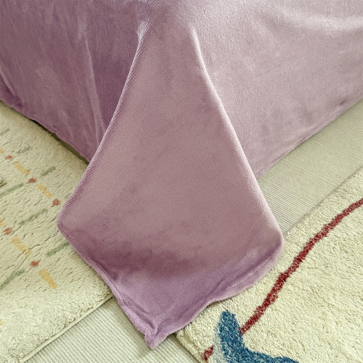 91家纺网 家纺一手货源 找家纺 艾特你 2025新款小清新高克重加厚牛奶绒印花四件套--风格二小窝图 库米洛