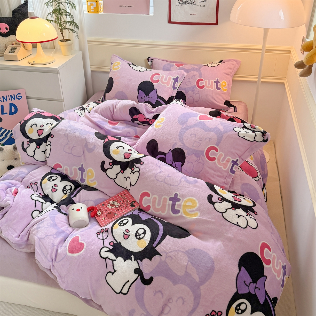 91家纺网 家纺一手货源 找家纺 艾特你 2025新款小清新高克重加厚牛奶绒印花四件套--风格二小窝图 库米洛