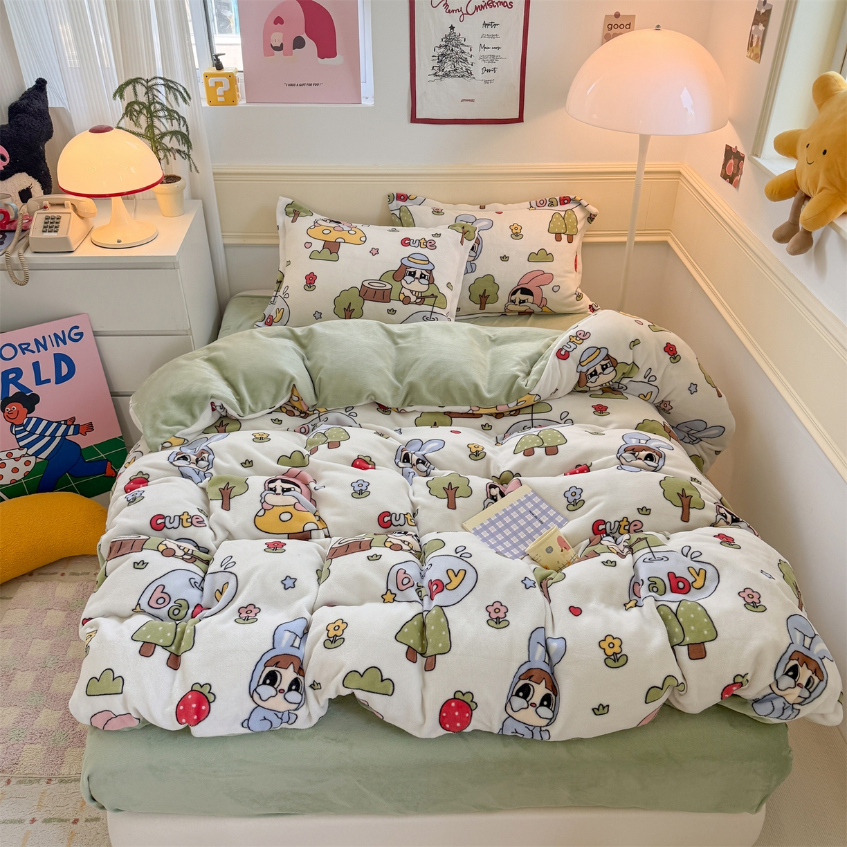 91家纺网 家纺一手货源 找家纺 艾特你 2025新款小清新高克重加厚牛奶绒印花四件套--风格二小窝图 森林小屋