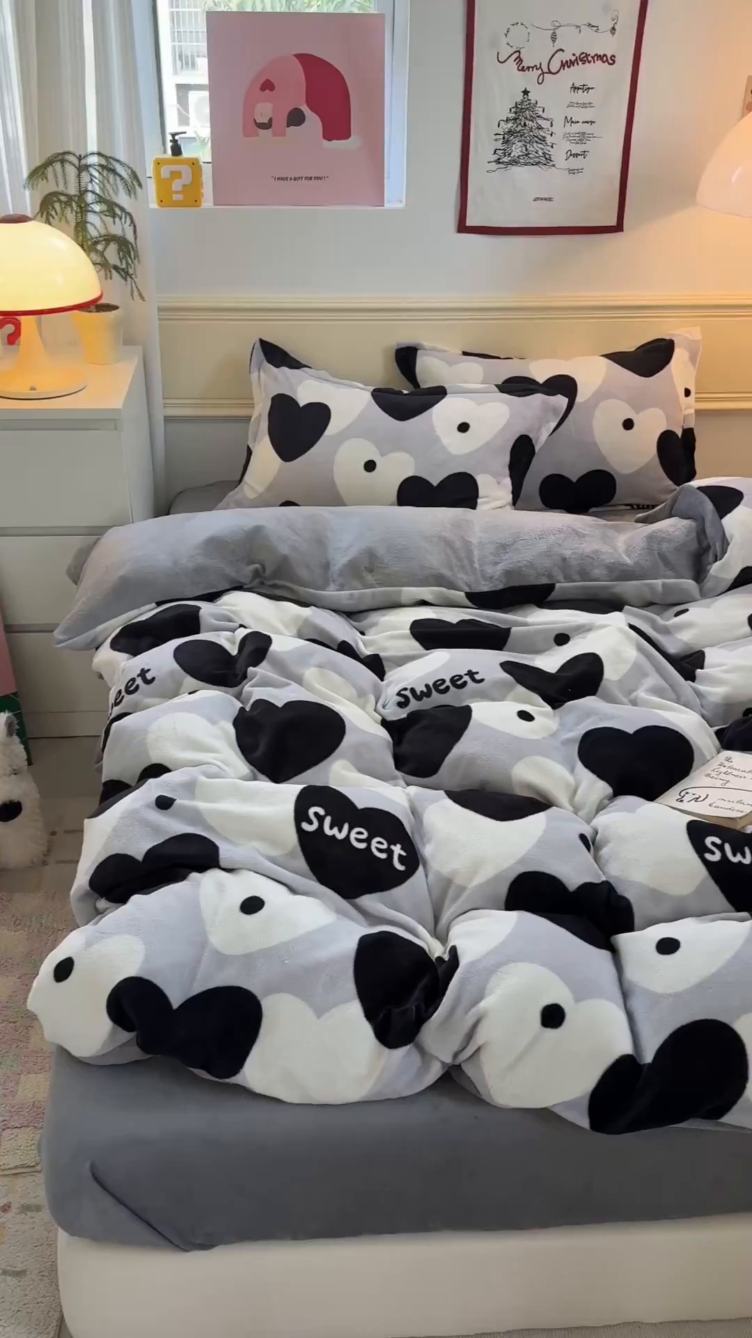 91家纺网 家纺一手货源 找家纺 艾特你 2025新款小清新高克重加厚牛奶绒印花四件套--风格二小窝图 夜空之星