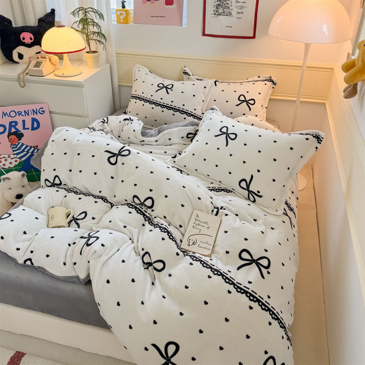 91家纺网 家纺一手货源 找家纺 艾特你 2025新款小清新高克重加厚牛奶绒印花四件套--风格二小窝图 夜曲