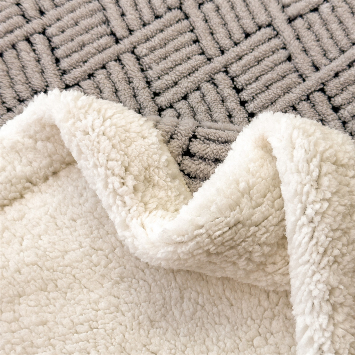 91家纺网 家纺一手货源 找家纺 （总）莱家富 2025新款A类双层舒棉雕花绒羊羔绒暖绒毛毯毯子-梦境