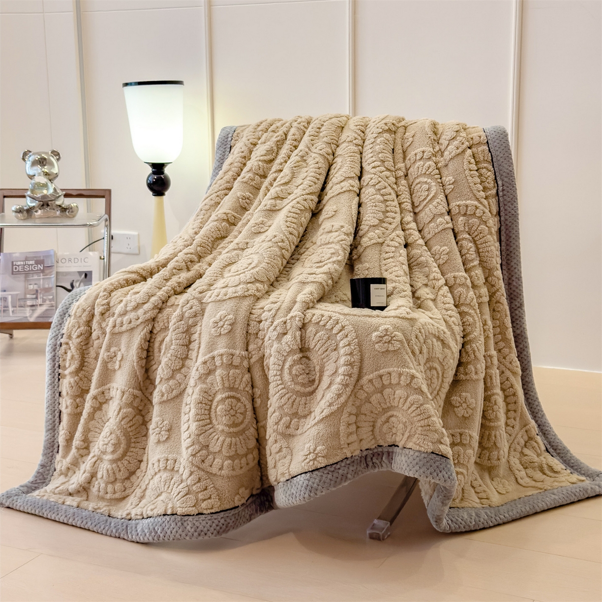 莱家富 2026新款新款A类塔芙绒雕花双面毛毯毯子-花朵（可提供跨境压缩） 花朵-米驼