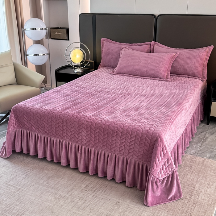 91家纺网 家纺一手货源 找家纺 （总）慧菲 2025新款雕花床盖四件套-千鸟蝶影