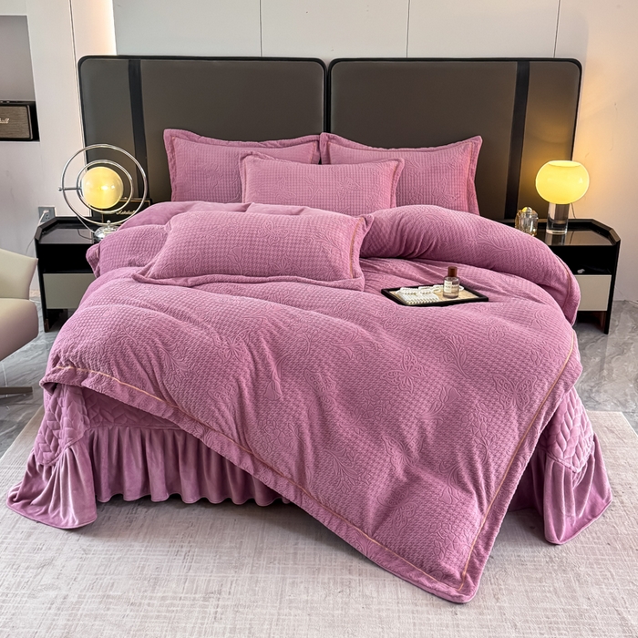 91家纺网 家纺一手货源 找家纺 （总）慧菲 2025新款雕花床盖四件套-千鸟蝶影