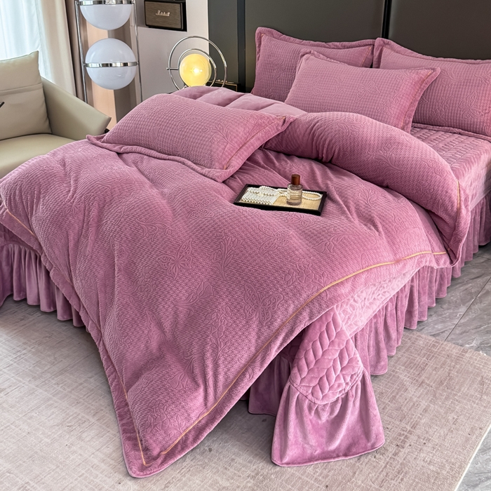 91家纺网 家纺一手货源 找家纺 慧菲 2025新款雕花床盖四件套-千鸟蝶影 千鸟蝶影-豆沙