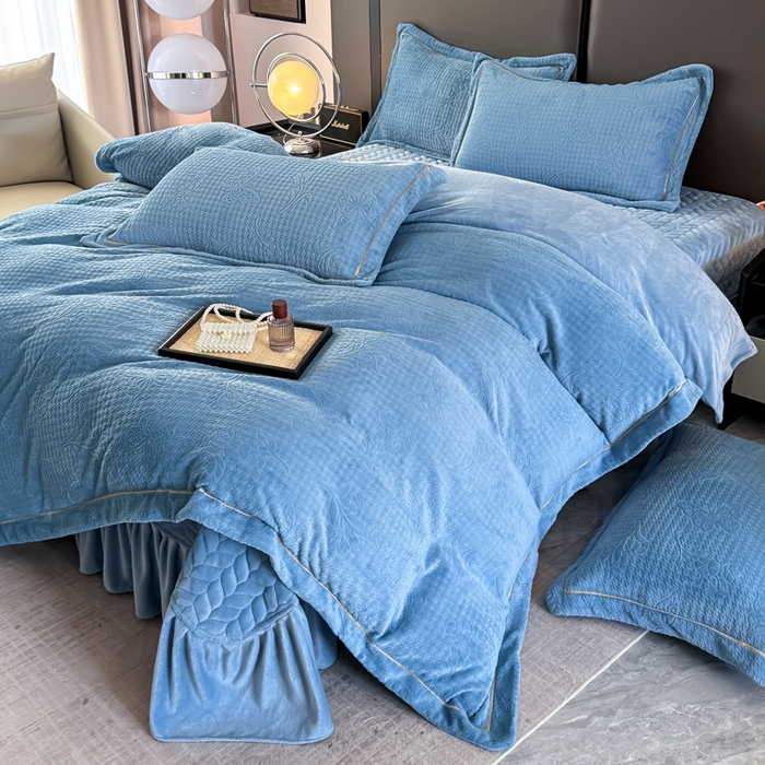 91家纺网 家纺一手货源 找家纺 慧菲 2025新款雕花床盖四件套-千鸟蝶影 千鸟蝶影-蓝