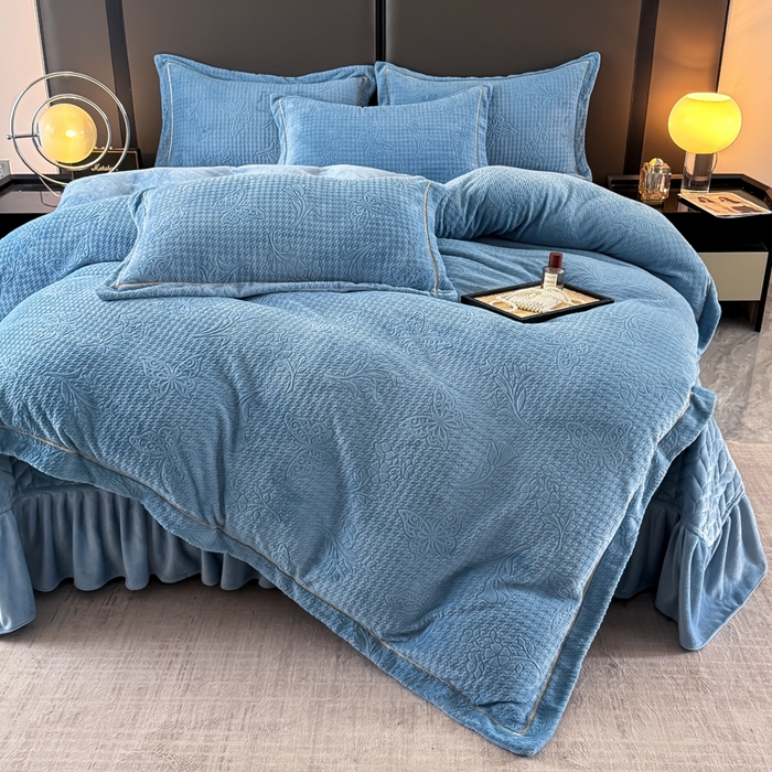 91家纺网 家纺一手货源 找家纺 慧菲 2025新款雕花床盖四件套-千鸟蝶影 千鸟蝶影-蓝