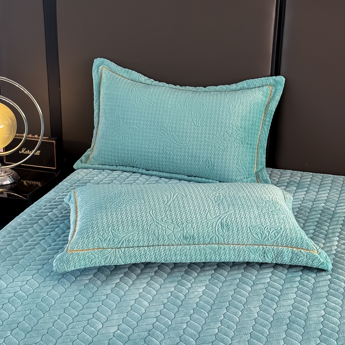 91家纺网 家纺一手货源 找家纺 慧菲 2025新款雕花床盖四件套-千鸟蝶影 千鸟蝶影-蔚蓝