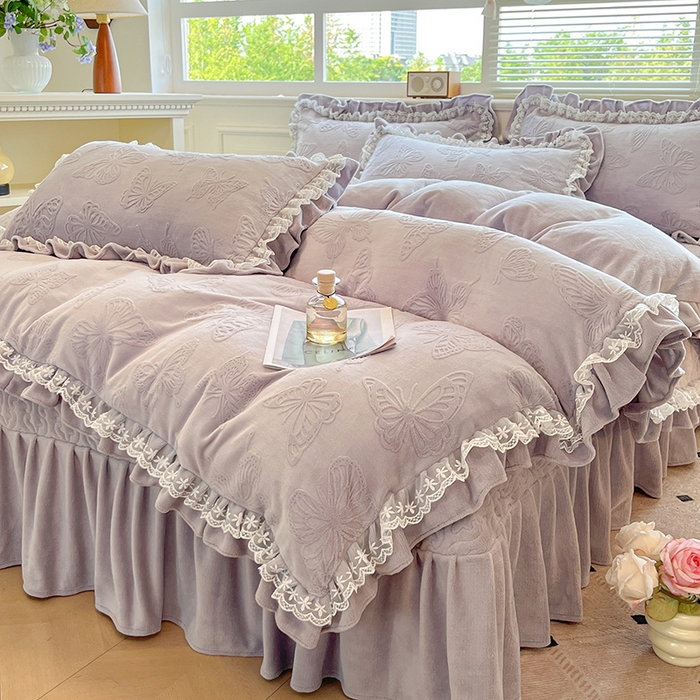 91家纺网 家纺一手货源 找家纺 （总）金阳光家纺 2025新款雕花牛奶绒蕾丝花边款床单床盖四件套