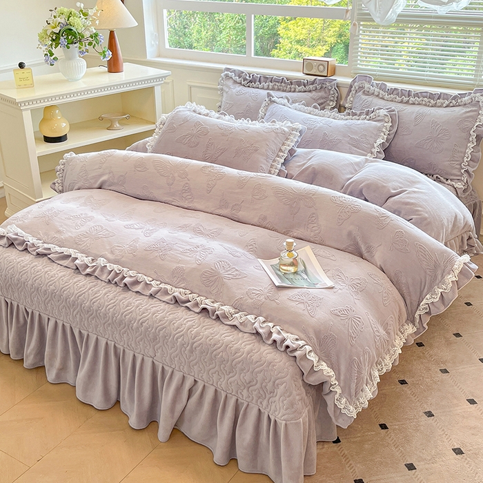 91家纺网 家纺一手货源 找家纺 （总）金阳光家纺 2025新款雕花牛奶绒蕾丝花边款床单床盖四件套