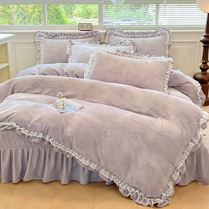 91家纺网 家纺一手货源 找家纺 （总）金阳光家纺 2025新款雕花牛奶绒蕾丝花边款床单床盖四件套