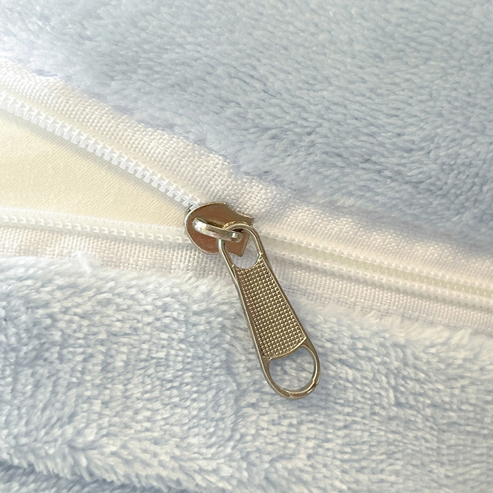 91家纺网 家纺一手货源 找家纺 金阳光家纺 2025新款雕花牛奶绒蕾丝花边款床单床盖四件套 艾薇尔-蓝