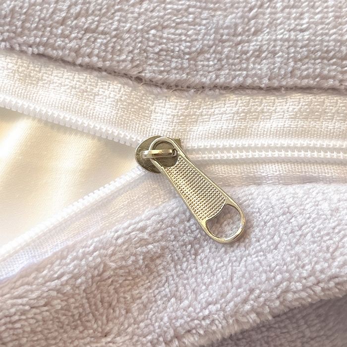 91家纺网 家纺一手货源 找家纺 金阳光家纺 2025新款雕花牛奶绒蕾丝花边款床单床盖四件套 艾薇尔-紫