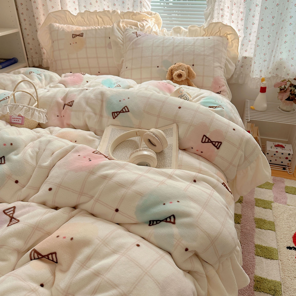 91家纺网 家纺一手货源 找家纺 （总）轻奢坊 2025新款牛奶绒ins博主风卡通印花花边四件套