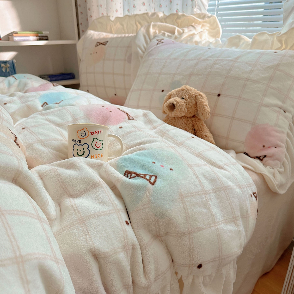 91家纺网 家纺一手货源 找家纺 （总）轻奢坊 2025新款牛奶绒ins博主风卡通印花花边四件套