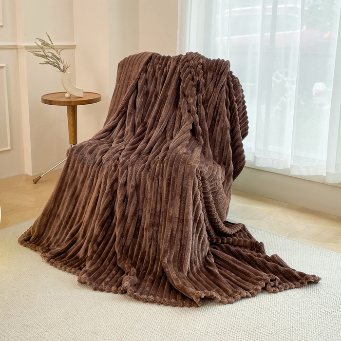 91家纺网 家纺一手货源 找家纺 乐窝家纺仓储 2025新款跨境外贸直播热品兔毛绒高克重多功能抽条毛毯盖毯午睡毯 咖色