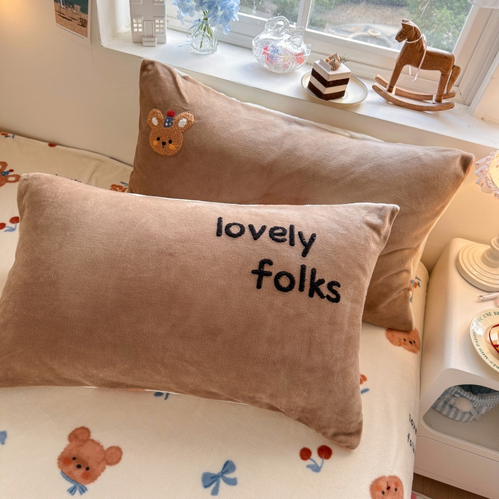 91家纺网 家纺一手货源 找家纺 （总）Sweet dreams甜梦 2025新款全消光牛奶绒毛巾绣印花四件套