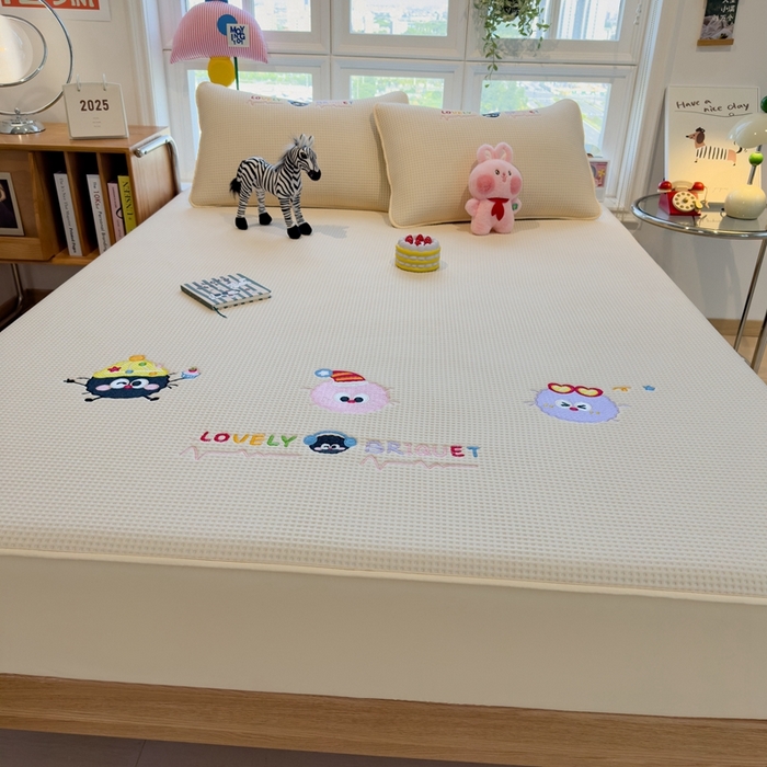 91家纺网 家纺一手货源 找家纺 （总）澜妃 2025新款华夫格夹棉刺绣床笠单品床笠单件单床笠