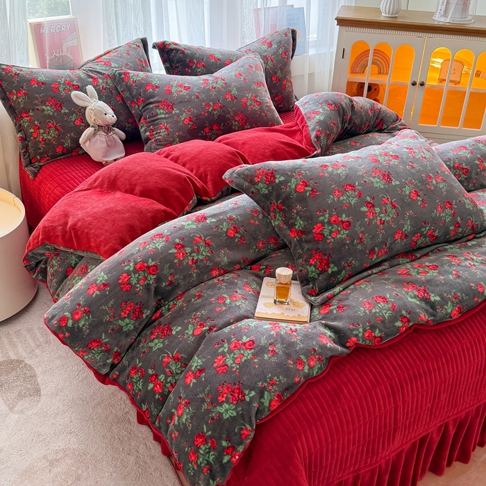 91家纺网 家纺一手货源 找家纺 （总）铠畅 2025新款牛奶绒碎花床单床盖四件套 花妖系列