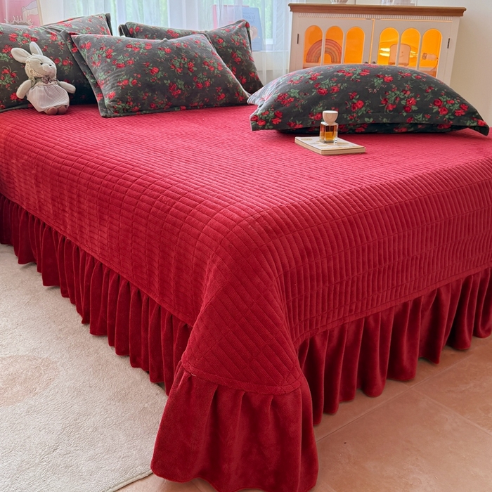 91家纺网 家纺一手货源 找家纺 （总）铠畅 2025新款牛奶绒碎花床单床盖四件套 花妖系列