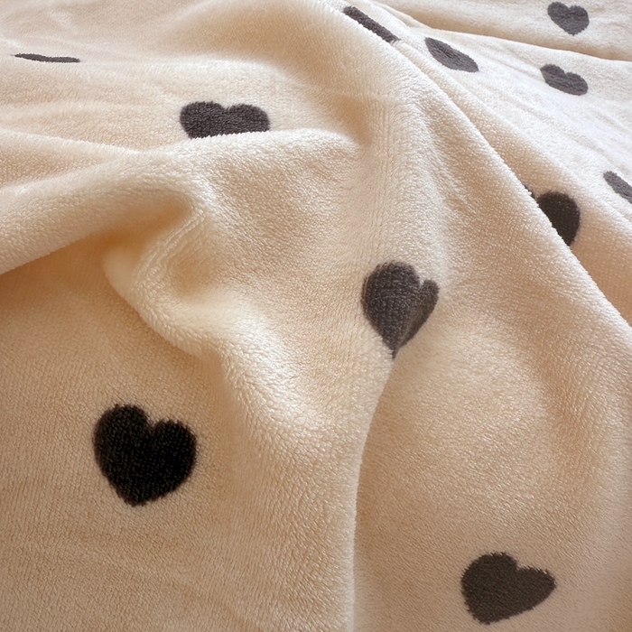 91家纺网 家纺一手货源 找家纺 铠畅 2025新款牛奶绒碎花床单床盖四件套 花妖系列云裳-爱心咖